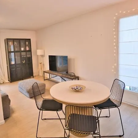 *grand T3*lumineux*vue*parking* شقة